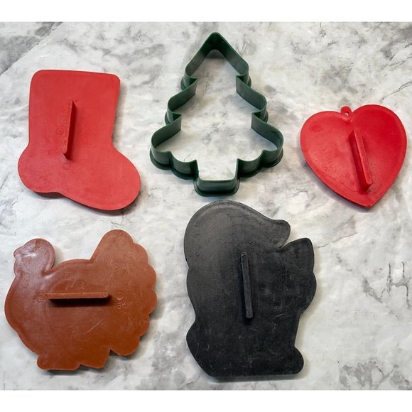 Vtg Hallmark Cookie Cutters Lot of 5 Halloween Christmas Valentines Thanksgiving - Picture 2 of 9